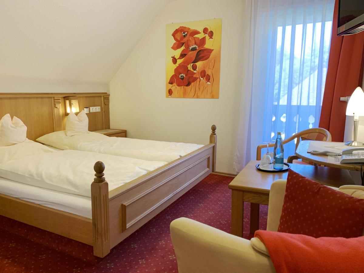 Landhotel Untere Kapfenhardter Muehle Unterreichenbach Kültér fotó