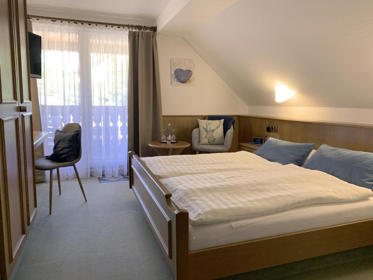 Landhotel Untere Kapfenhardter Muehle Unterreichenbach Kültér fotó