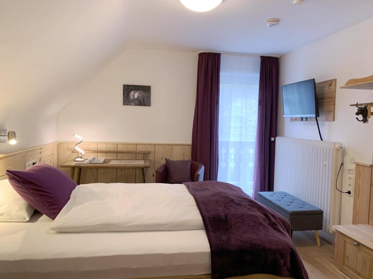 Landhotel Untere Kapfenhardter Muehle Unterreichenbach Kültér fotó