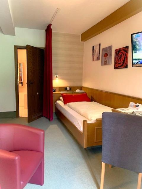 Landhotel Untere Kapfenhardter Muehle Unterreichenbach Kültér fotó