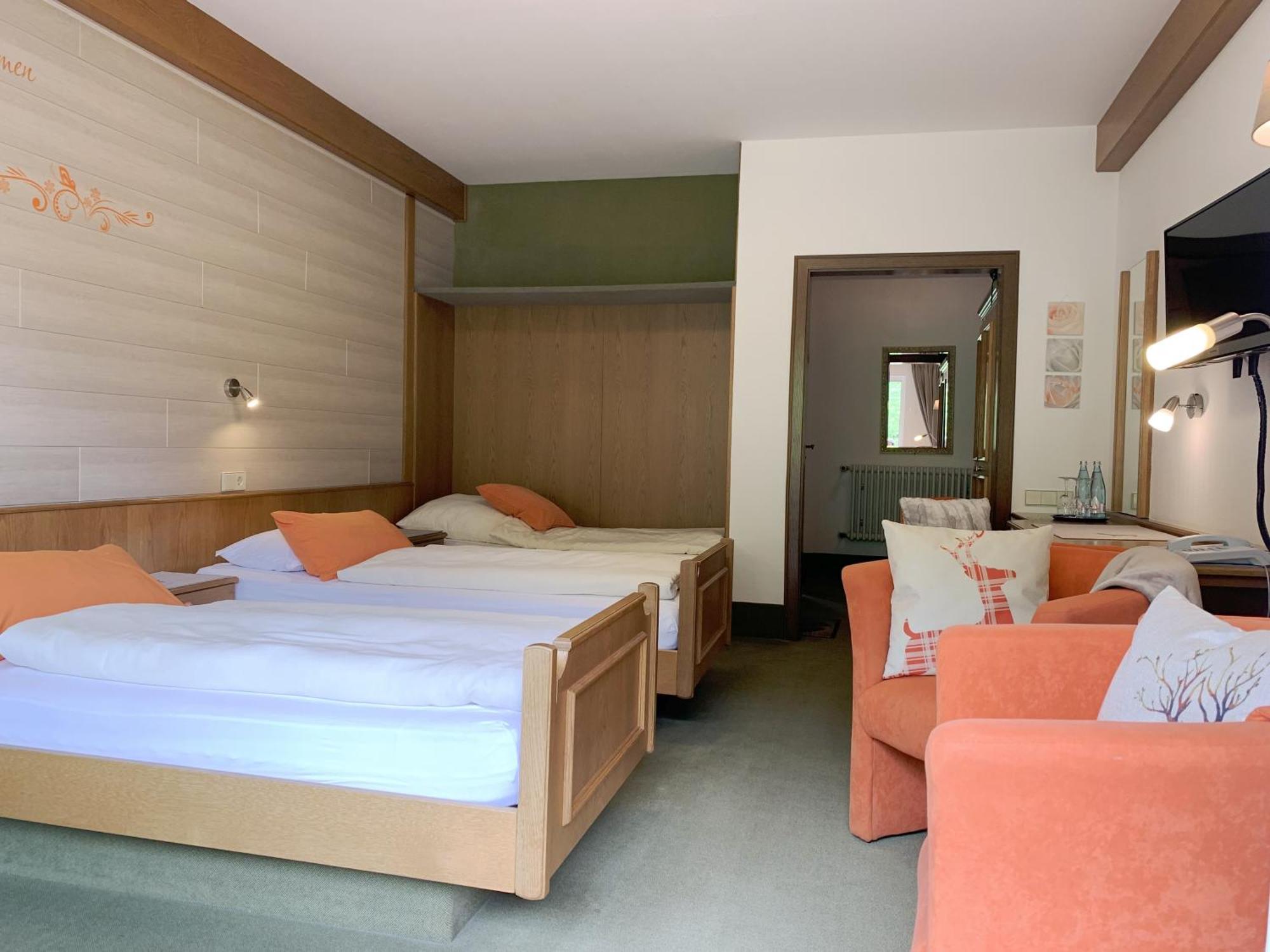 Landhotel Untere Kapfenhardter Muehle Unterreichenbach Kültér fotó